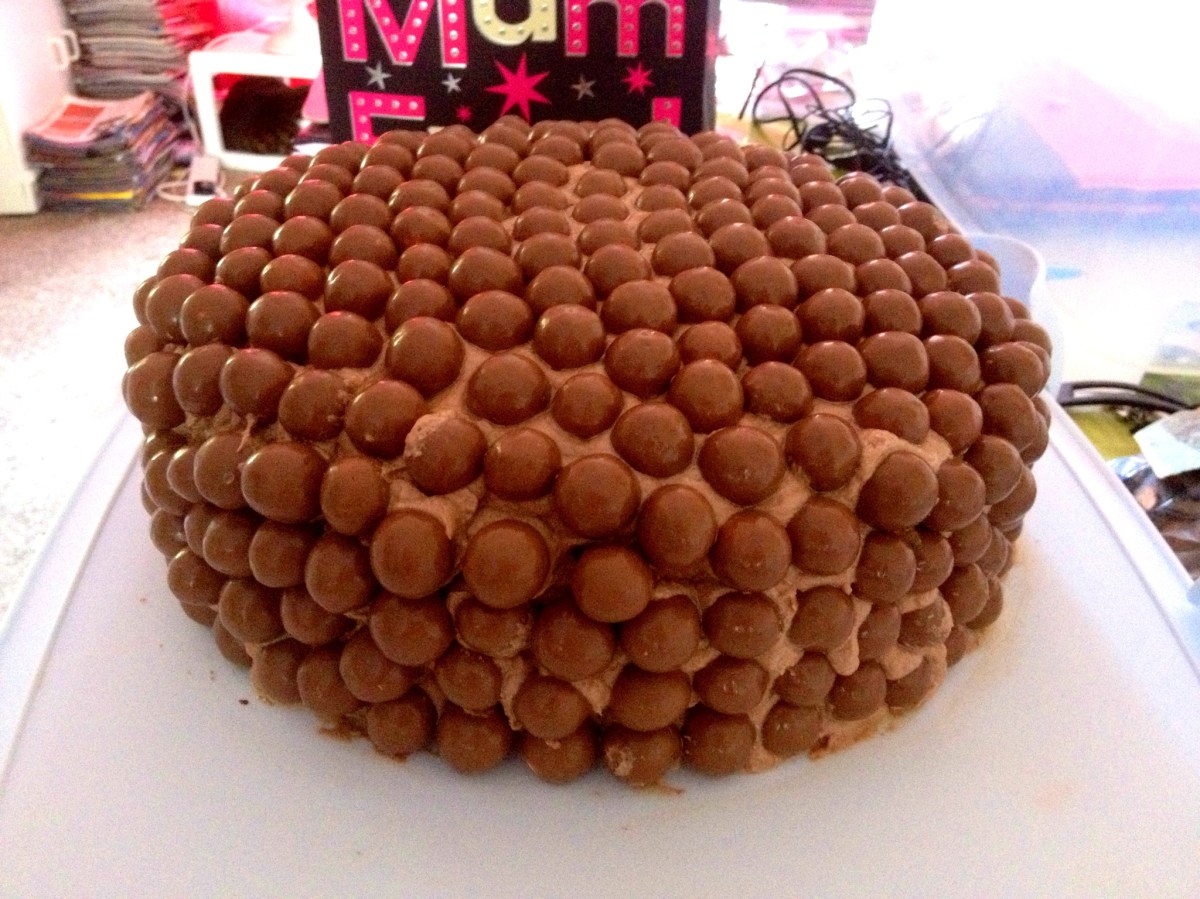 Malteser chocolate cake