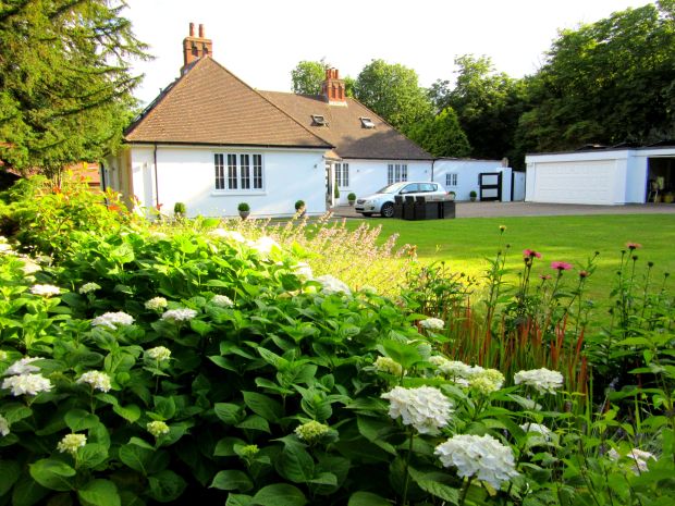 Windfalls Boutique Hotel