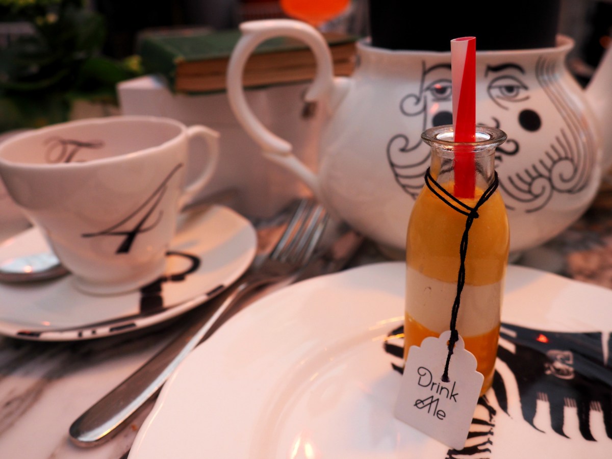 Mad Hatter's Afternoon Tea